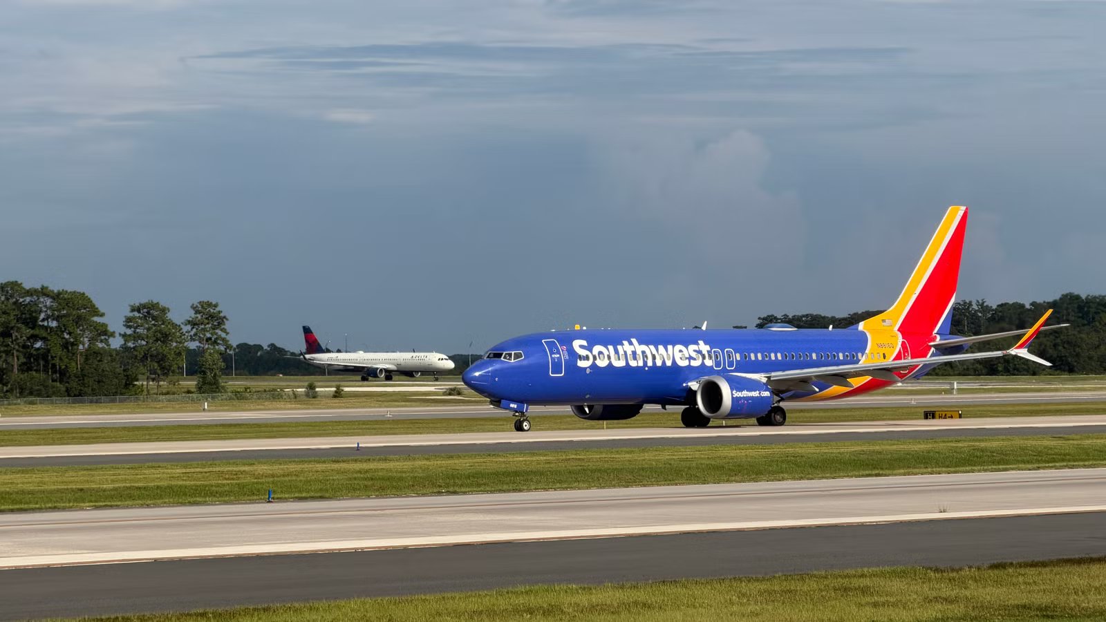 Delta Air Lines Vs. Southwest: Which US Carrier Wins On Passenger Satisfaction In 2026