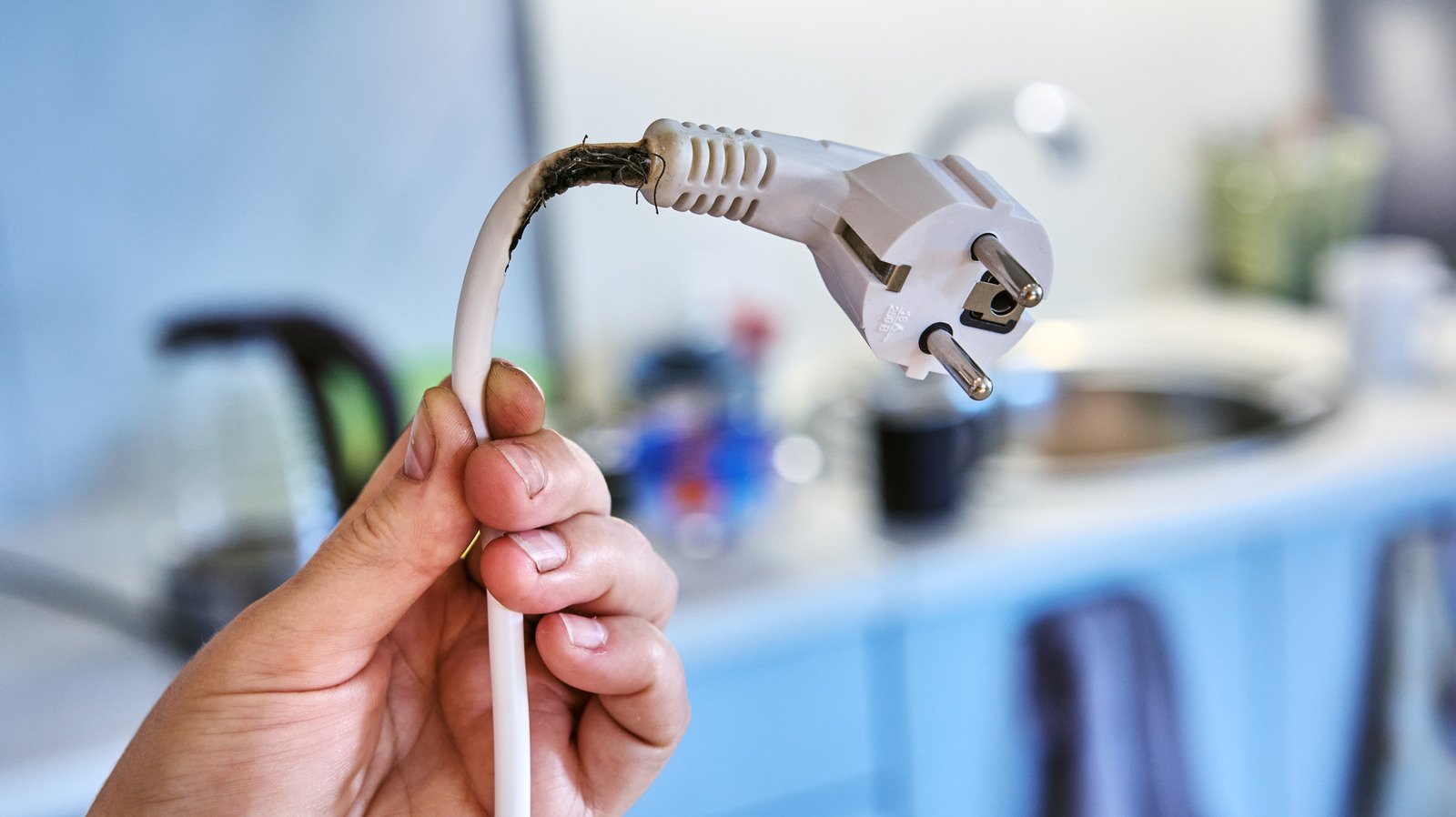 Why You Shouldn’t Leave An Extension Cord Plugged In All The Time