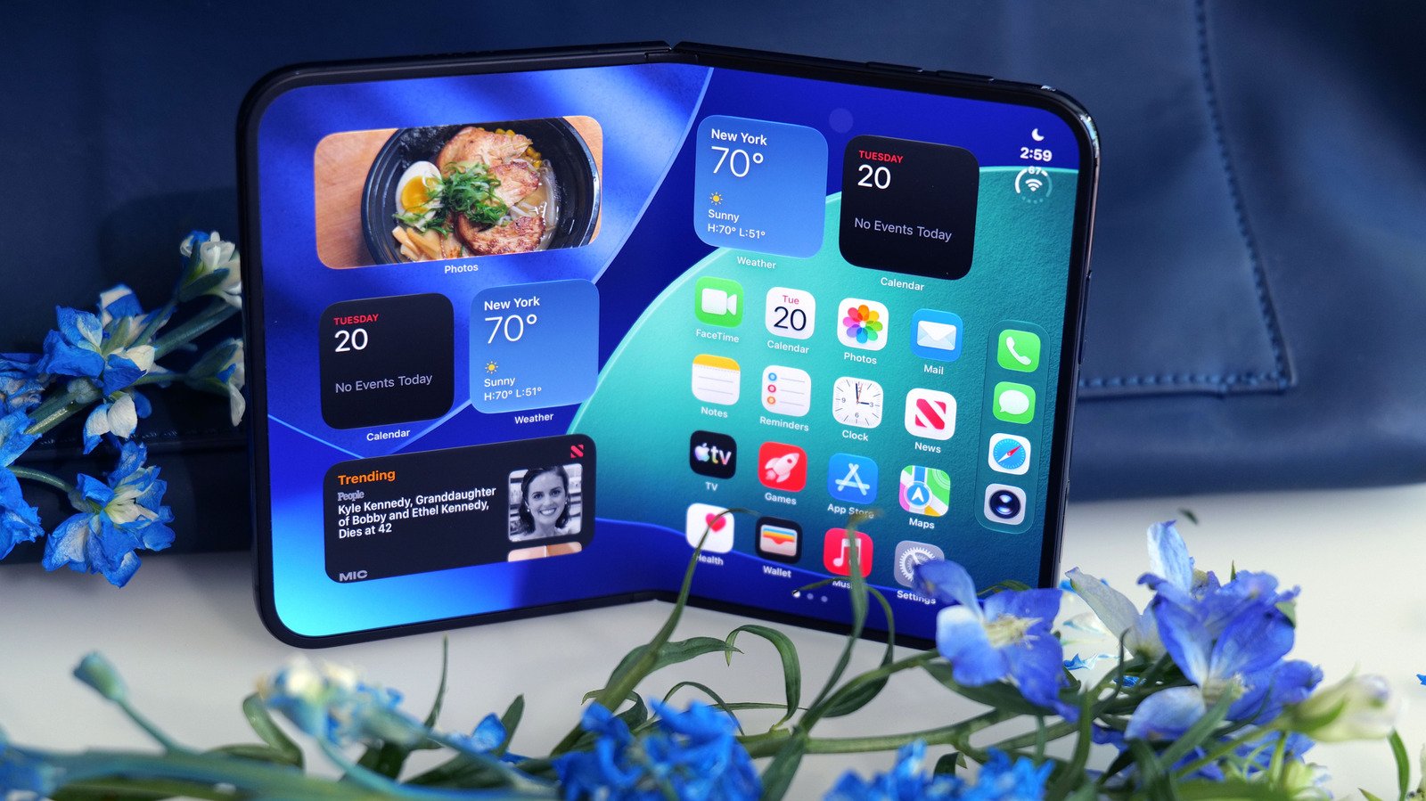 Apple iPhone Duo Review: A First-Class Foldable