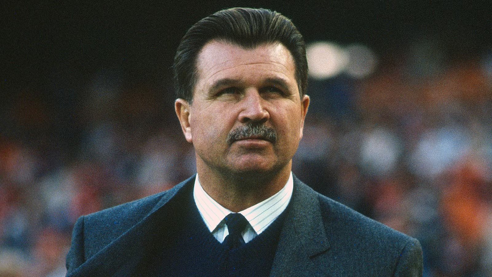 Mike Ditka, legendary NFL player and coach, dies at 86