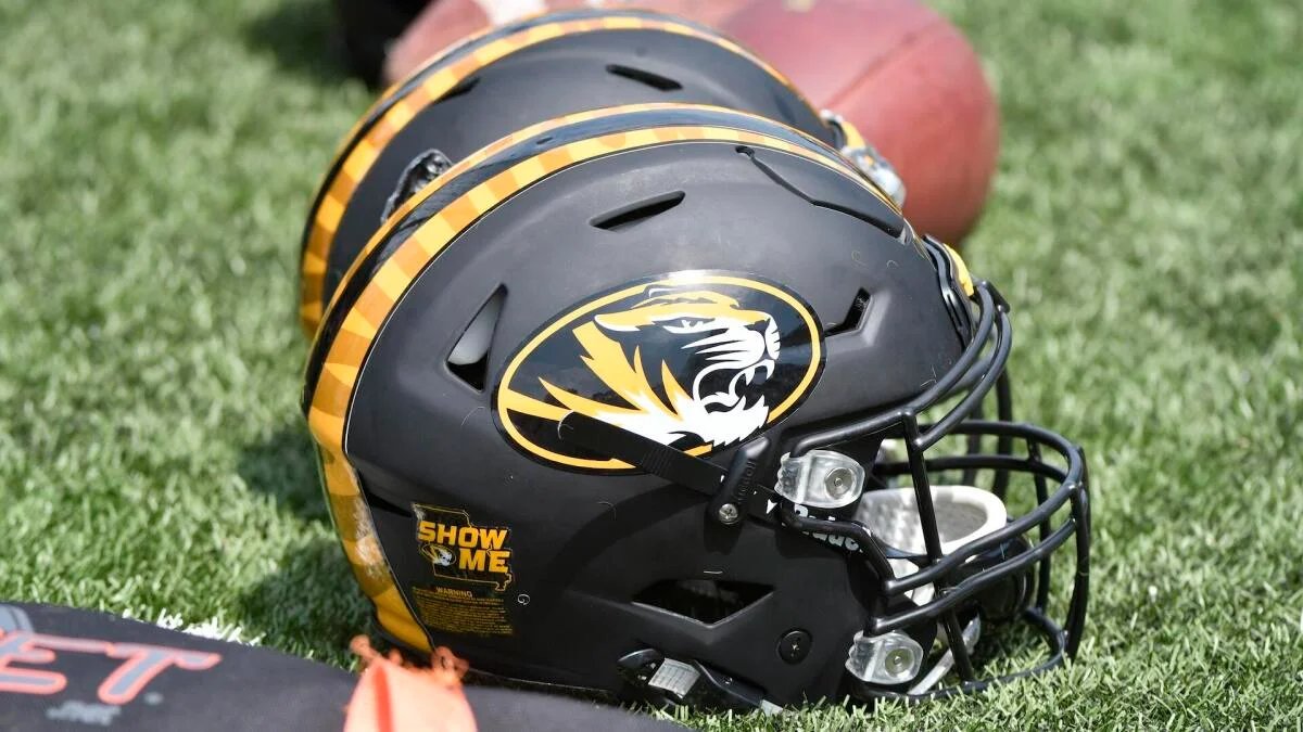Missouri freshman OL DJ Jones recovering after heart transplant