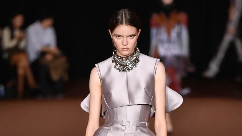 Mugler Spring 2027 Ready-to-Wear Runway, Fashion Show & Collection Review
