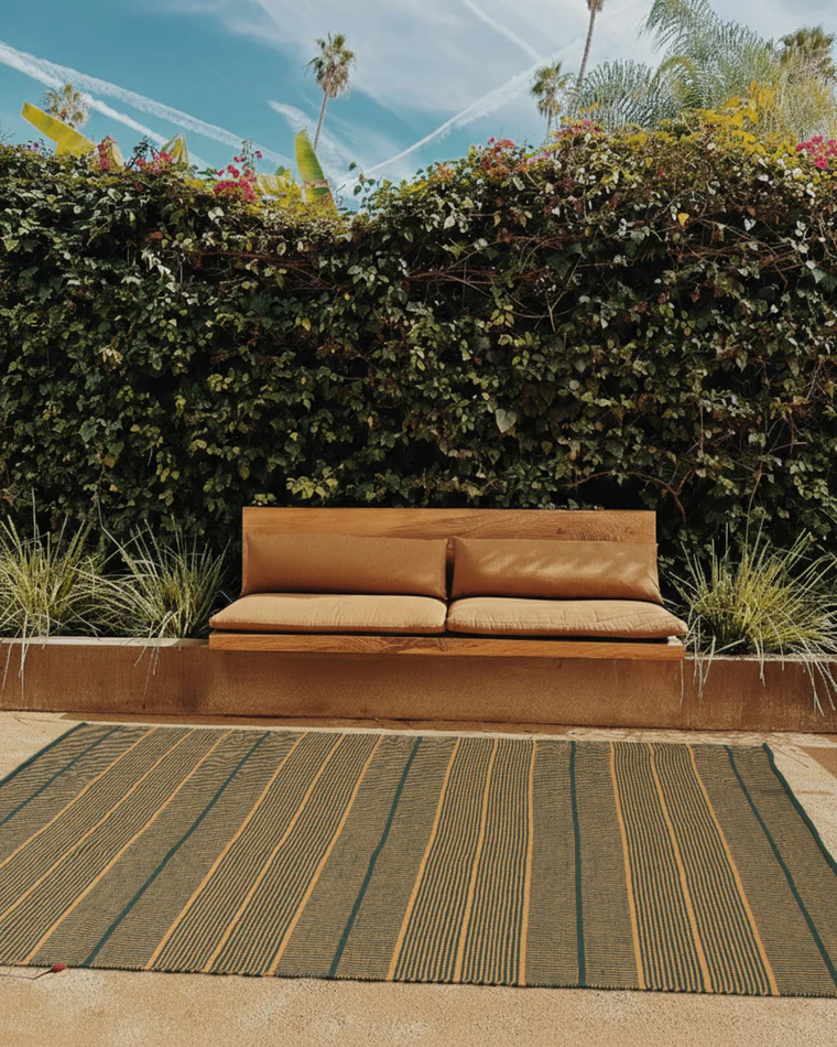 9 Sustainable And Nontoxic Outdoor Rugs For Summer 2026