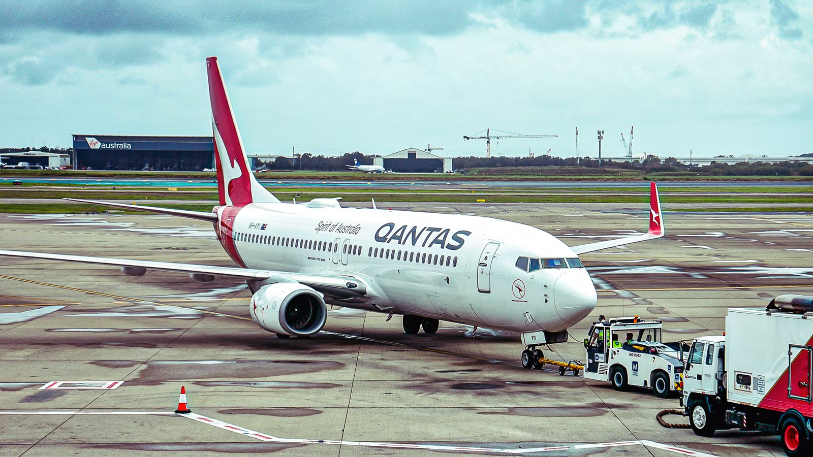 Here’s How Qantas Is Choreographing The End Of Its Boeing 737 Era Without Grounding Pilots