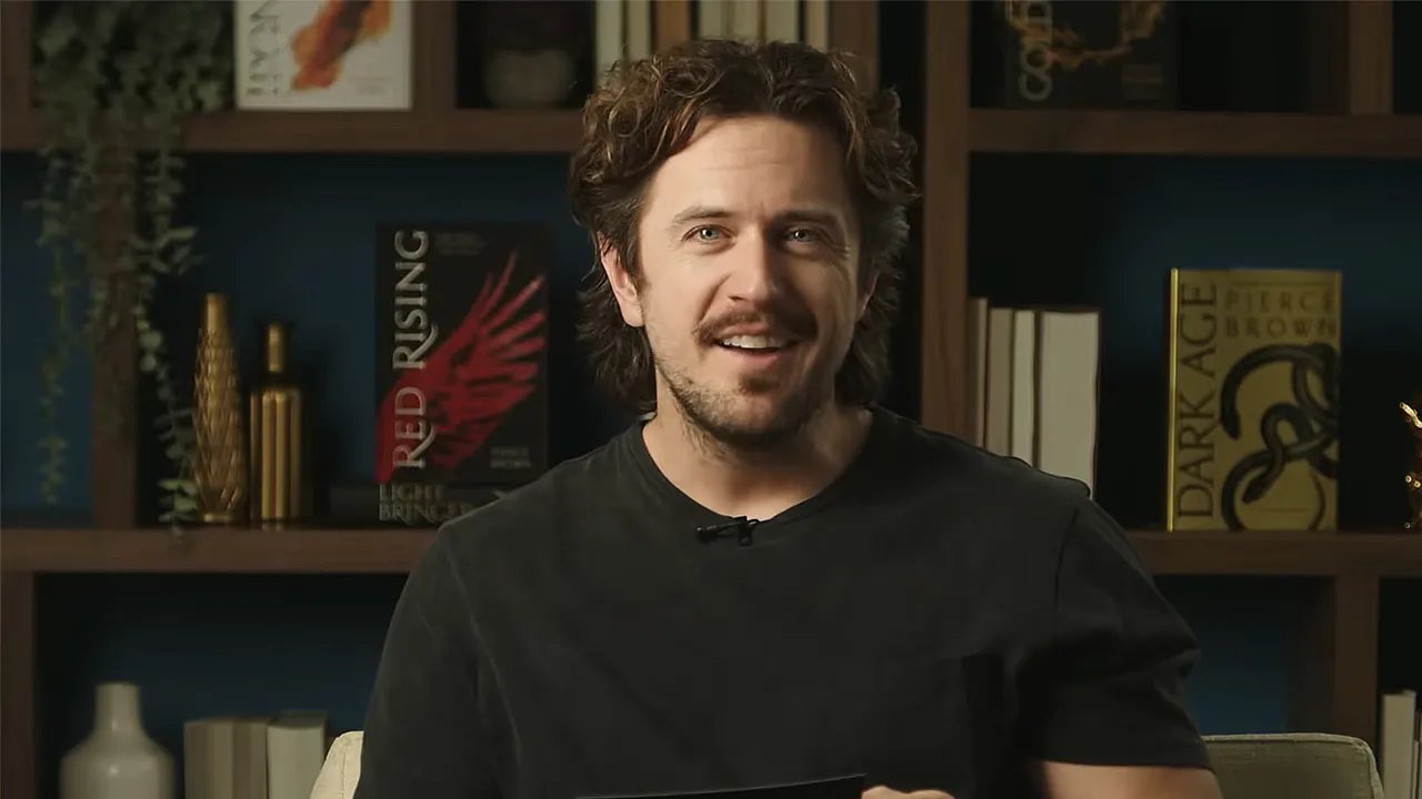 Red Rising Greenlit for Movie Adaptation With Author Pierce Brown to Produce