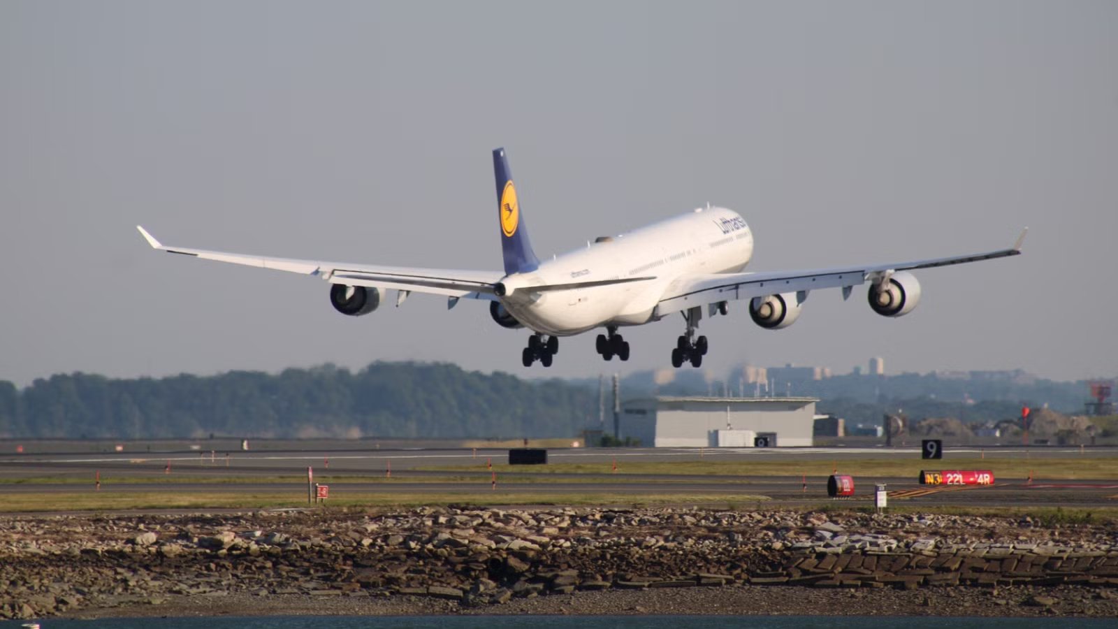 End Of An Era: Lufthansa’s Last A340-600 Flight Touches Down After 23 Years
