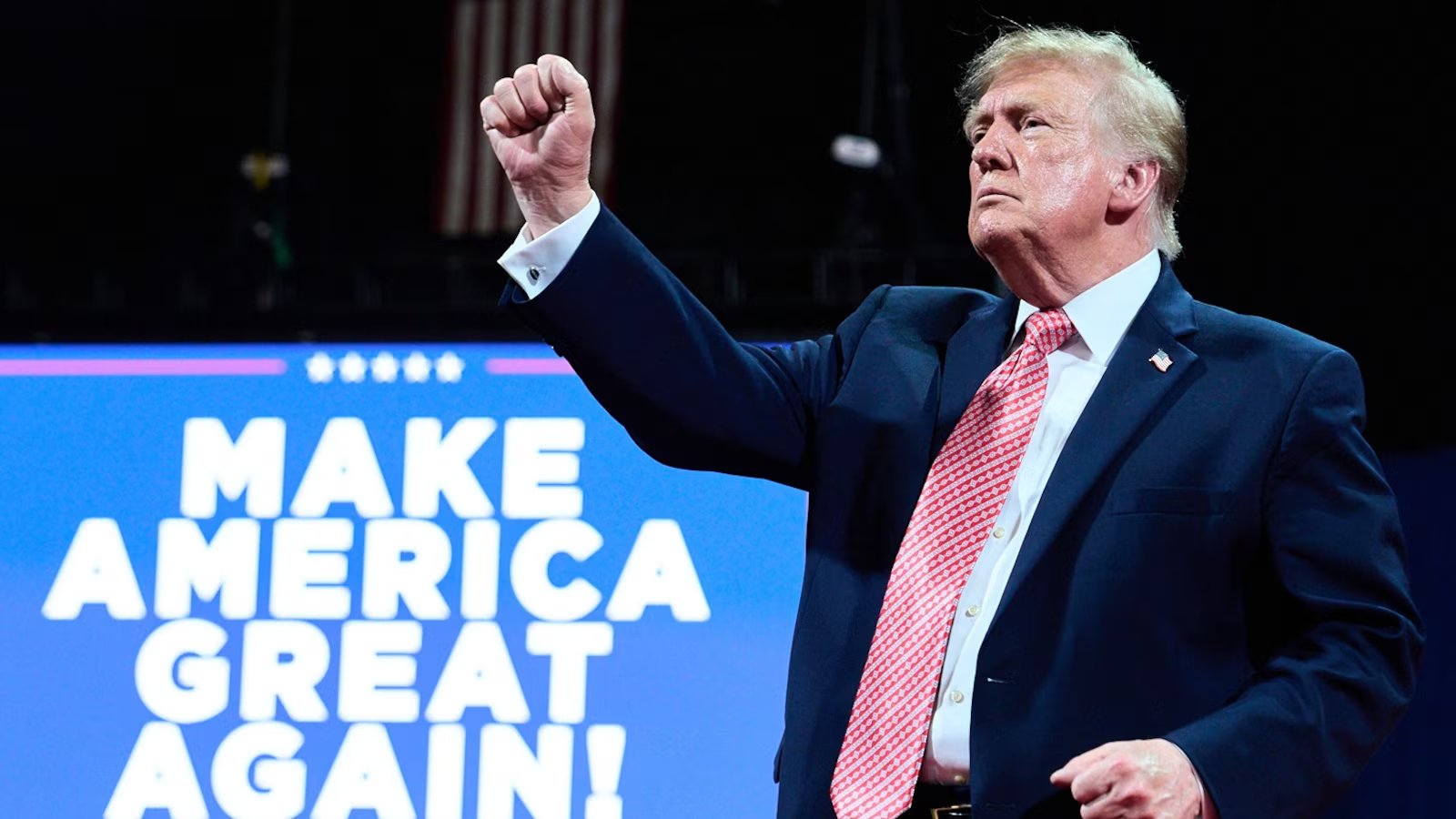Trump attacks Democratic challenger Adam Hamilton at Kansas rally as Senate race tightens