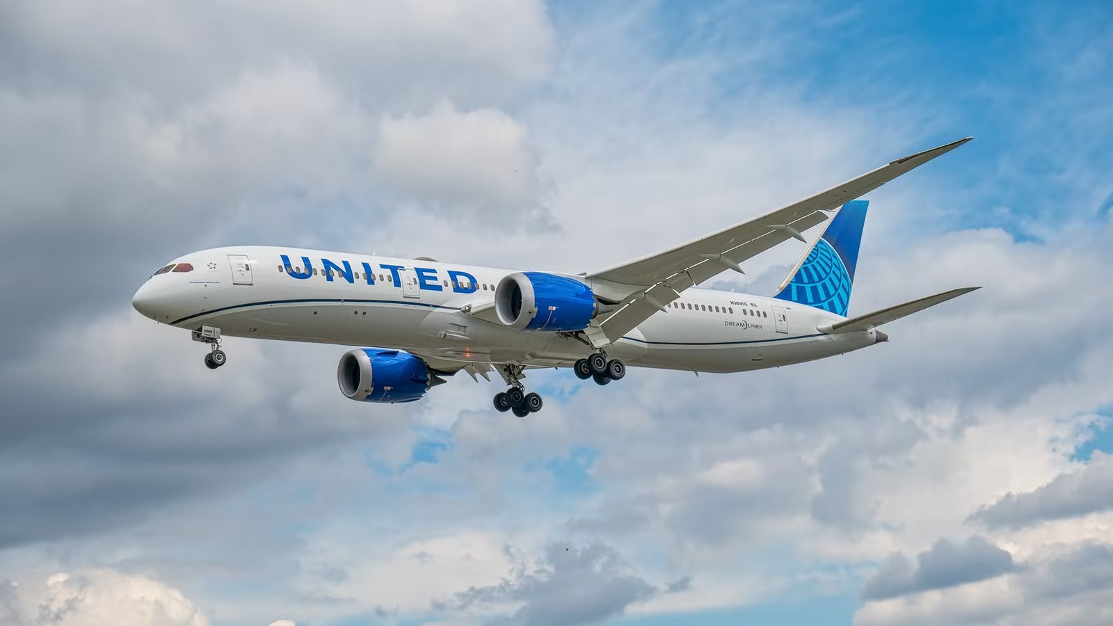 United Airlines Passenger Dies After Medical Emergency On Long-Haul Flight