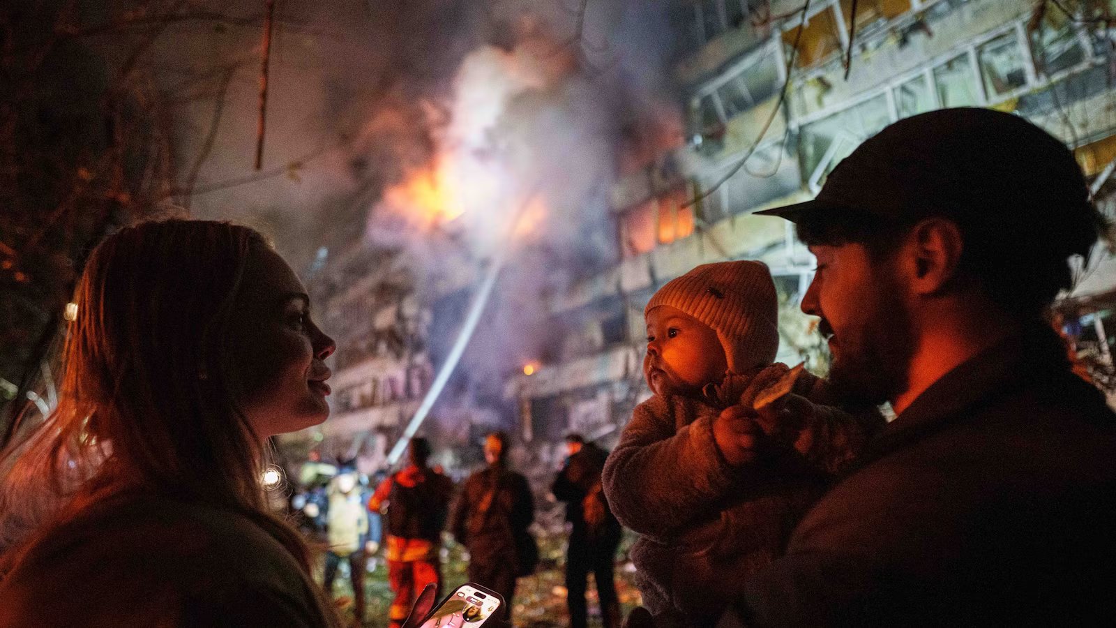 600,000 without power in Ukraine as Russia launches missile and drone attack, Zelenskyy says