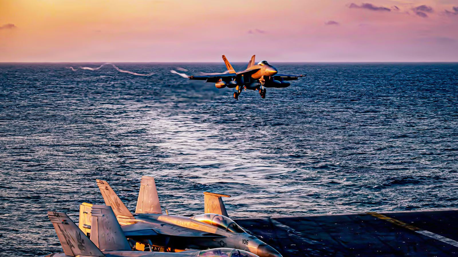 What It’s Like To Land On An Aircraft Carrier? The US Navy’s Hardest Landing Explained