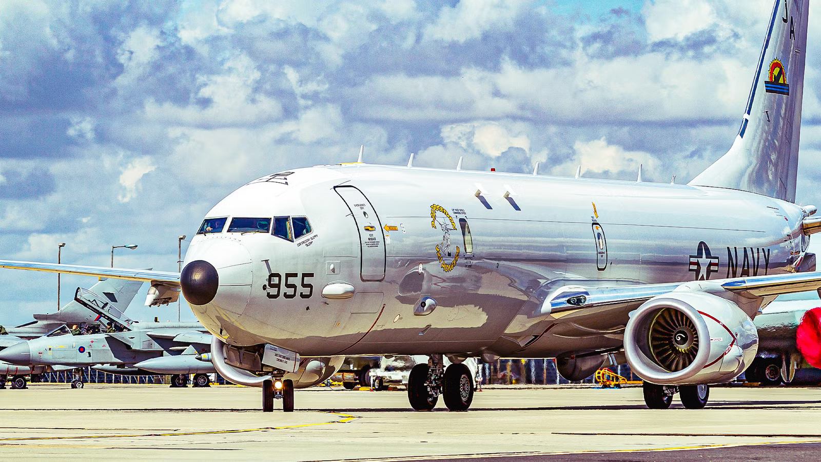 How The US Navy Turned A Boeing 737 Into A Submarine Hunter