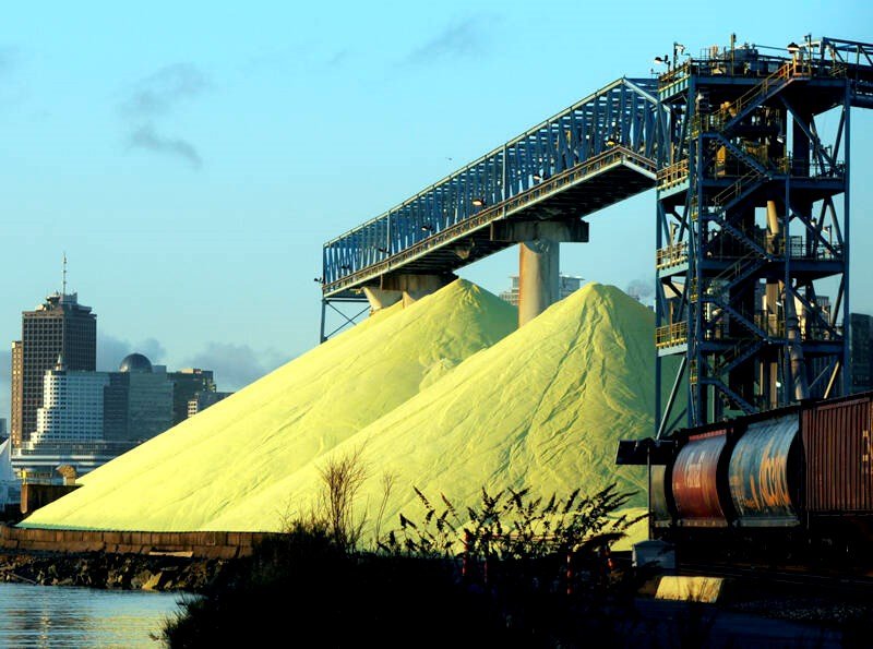 Bumper crop of grain shipments pushes up North Vancouver port export volumes