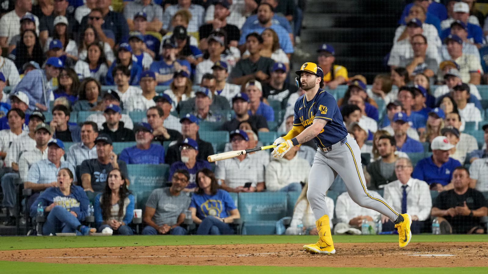 Brewers sweep the Dodgers in the NLCS to reach first World Series since 1982